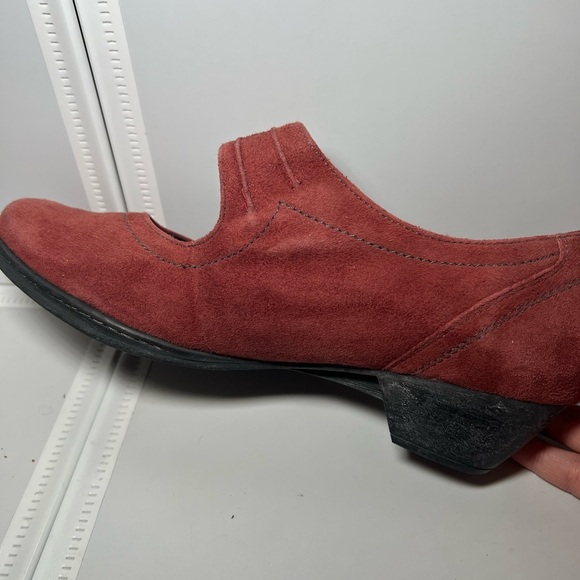 MEPHISTO Mary Jane Pumps Heels Sz 10 Red Suede Leather Comfort - Picture 2 of 13